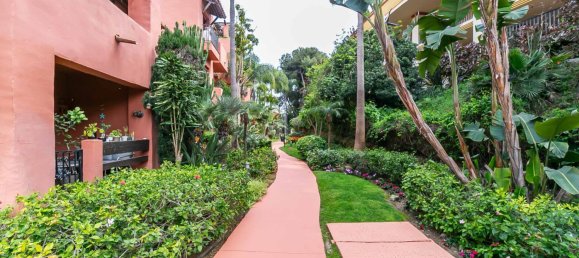 3 bedrooms Apartment in Marbella, Spain No. 134148 4