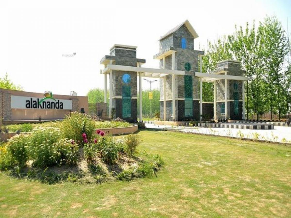 Terrain à Haridwar, India No. 31638