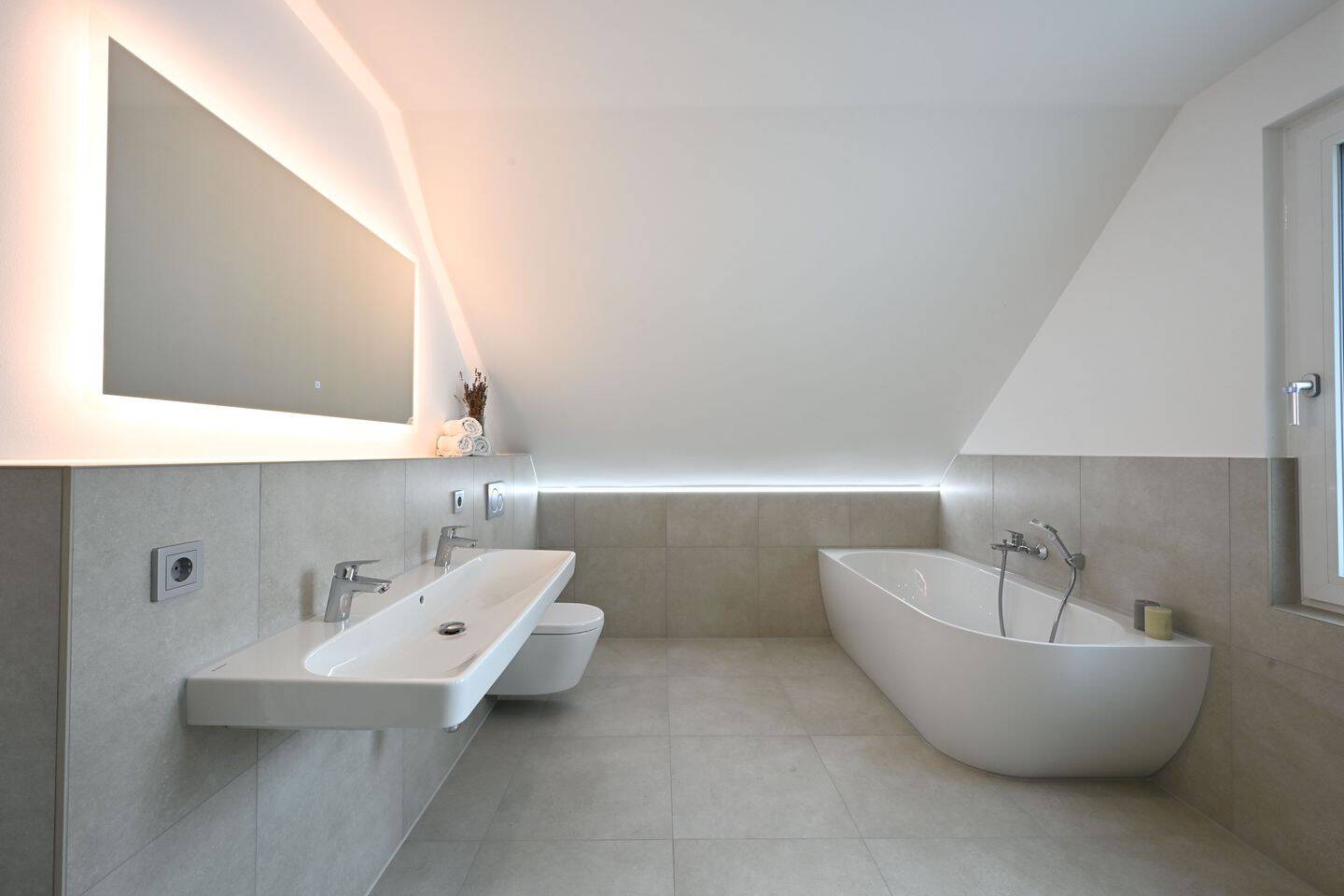 5 rooms House in Darmstadt, Germany No. 369903