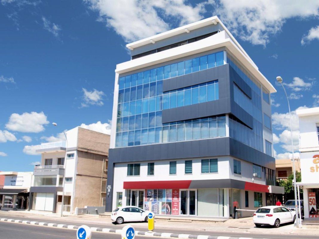 1530 m² propiedad comercial en venta en Limassol, Cyprus № 25175
