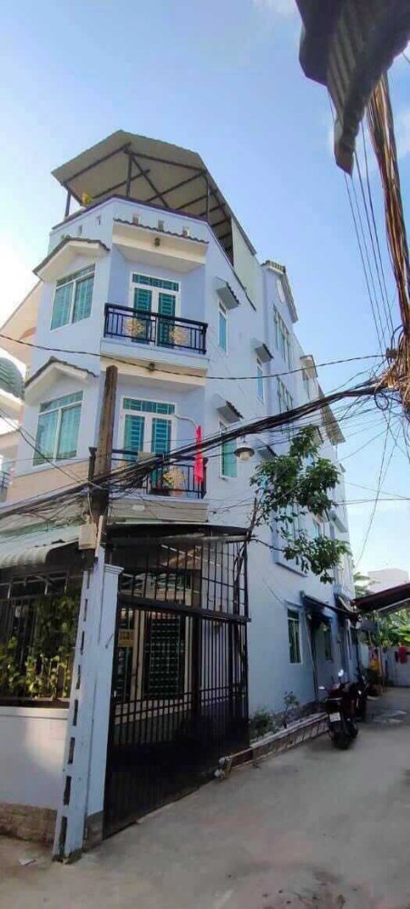 70.1m² Townhouse in District 7, Vietnam No. 19229
