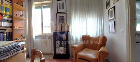 3 rooms Apartment in Udine, Italy No. 70422 4