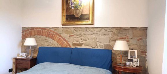 Дом с 2 спальнями в Капрая э Лимите, Италия № 49580 30