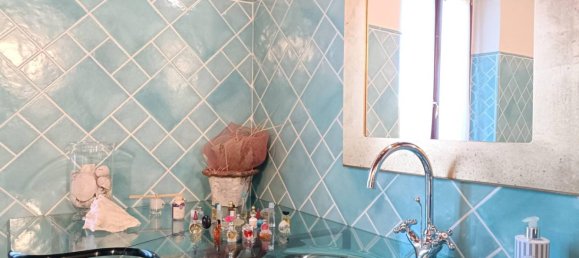 Дом с 2 спальнями в Капрая э Лимите, Италия № 49580 24