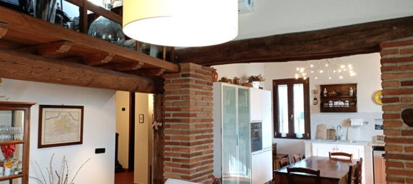 Дом с 2 спальнями в Капрая э Лимите, Италия № 49580 12