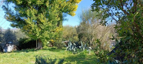 Дом с 2 спальнями в Капрая э Лимите, Италия № 49580 5