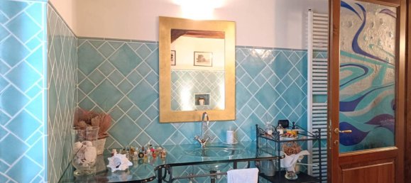 Дом с 2 спальнями в Капрая э Лимите, Италия № 49580 26