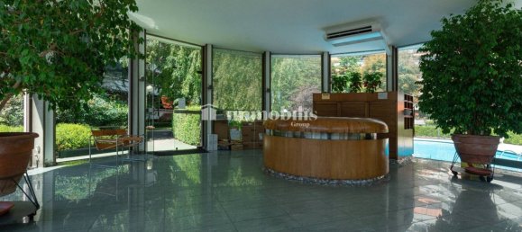 3 bedrooms Apartment in Turin, Italy No. 270587 2