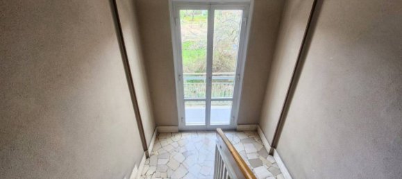 Квартира с 3 спальнями в Савона, Италия № 236800 14