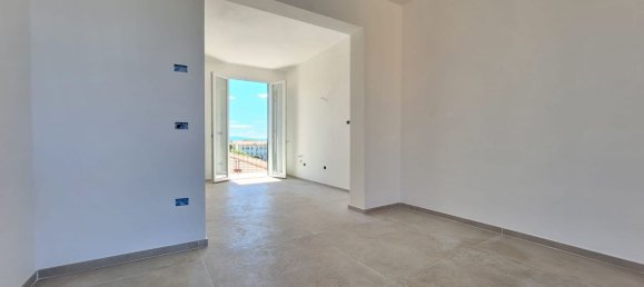3 rooms Apartment in Rosignano Marittimo, Italy No. 298226 6