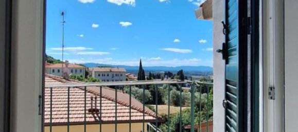 3 rooms Apartment in Rosignano Marittimo, Italy No. 298226 3
