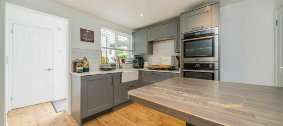 2 bedrooms House in Surbiton, United Kingdom No. 10274 2