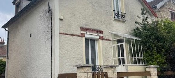 2 bedrooms House in Melun, France No. 174555 7