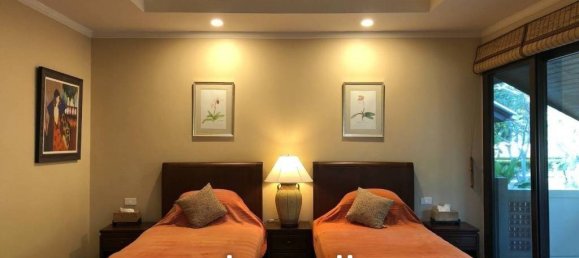 4 bedrooms Villa in Pattaya, Thailand No. 16776 10