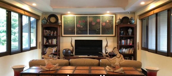 4 bedrooms Villa in Pattaya, Thailand No. 16776 2