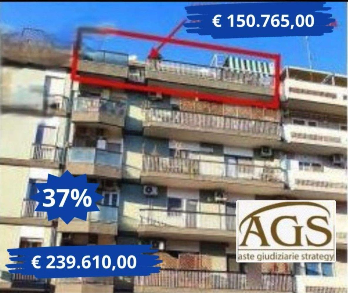 5غرفة شقة في Bari, Italy رقم 308186