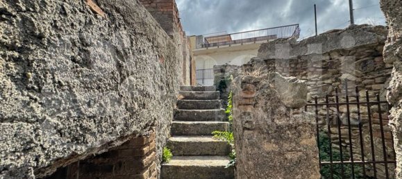 5 Schlafzimmer Haus in Villafranca Tirrena, Italy, Nr. 360182 6