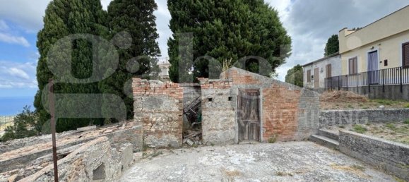 5 Schlafzimmer Haus in Villafranca Tirrena, Italy, Nr. 360182 13