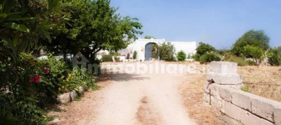 Casa de 7 dormitorios en San Vito dei Normanni, Italy No. 223162 4