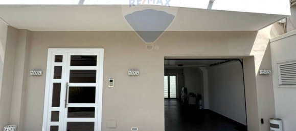 10 Schlafzimmer Haus in Naples, Italy, Nr. 318747 3