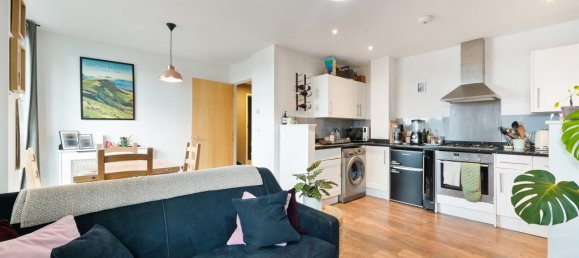 1 bedroom Apartment in London, United Kingdom No. 9894 2