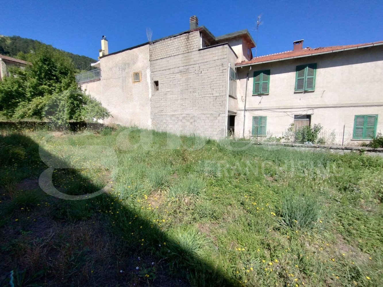 5 rooms House in Tagliacozzo, Italy No. 309483