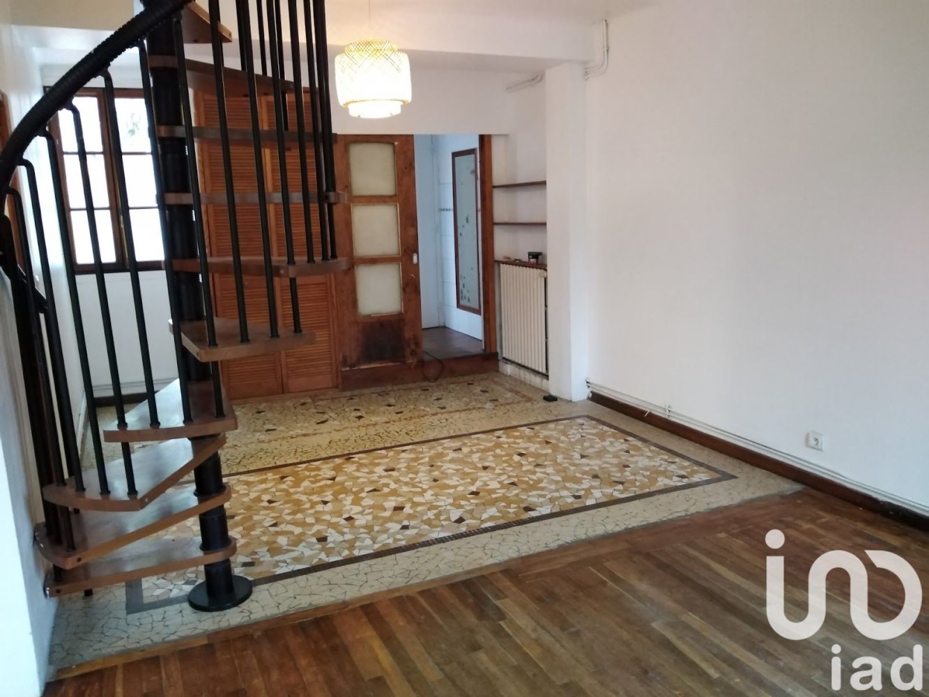 5غرفة تاون هاوس في Creil, France رقم 151907