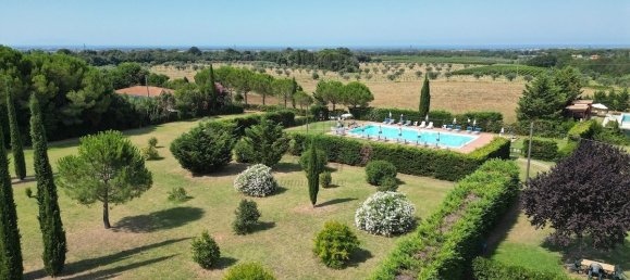 15 bedrooms Building in Cecina, Italy No. 42711 8