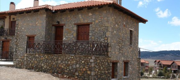 3 bedrooms Property in Boeotia, Greece No. 6938 10