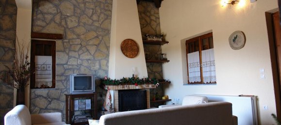 3 bedrooms Property in Boeotia, Greece No. 6938 11