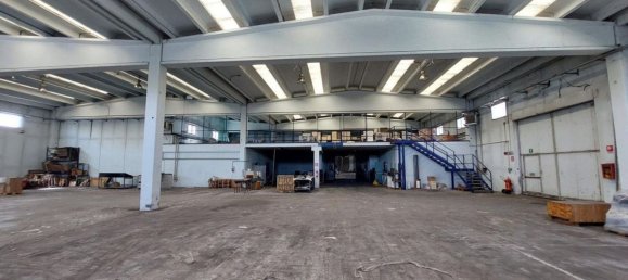 3500m² Warehouse in Peschiera Borromeo, Italy No. 379255 14