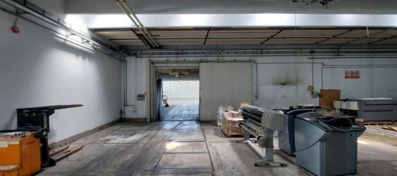 3500m² Warehouse in Peschiera Borromeo, Italy No. 379255 12
