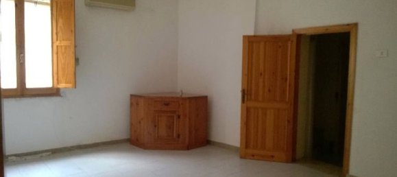 4 rooms Apartment in Sassari, Italy No. 253780 5