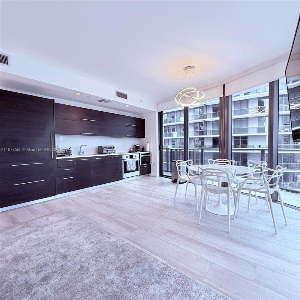 Propriedade comercial T3 em Miami, EUA N.º 615474