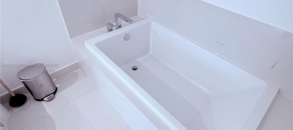 Propriedade comercial T3 em Miami, EUA N.º 615474 13