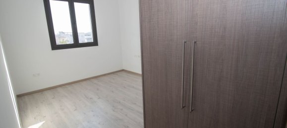 2 bedrooms Apartment in Larnaca, Cyprus No. 17143 9