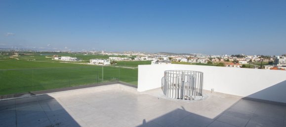 2 bedrooms Apartment in Larnaca, Cyprus No. 17143 18