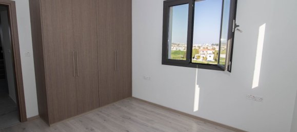 2 bedrooms Apartment in Larnaca, Cyprus No. 17143 15