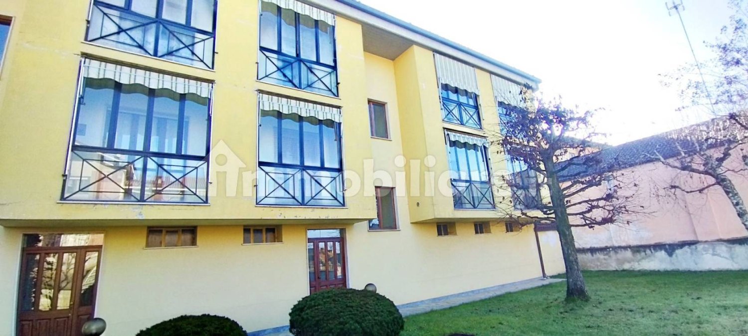 2 غرف نوم شقة في Cuneo, Italy رقم 91128