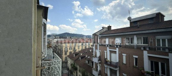 1 bedroom Apartment in Turin, Italy No. 197523 3