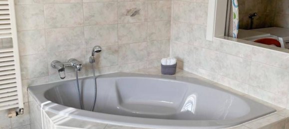 Дом с 4 комнатами в Берндорф, Австрия № 127249 7