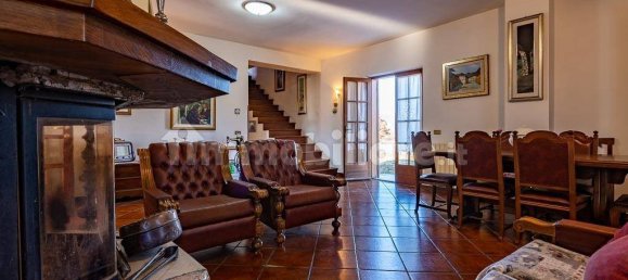 Вилла с 4 спальнями в Леонесса, Италия № 72788 39