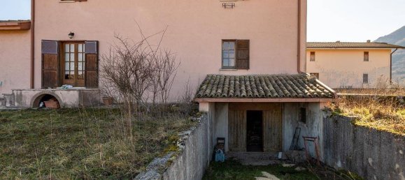 Вилла с 4 спальнями в Леонесса, Италия № 72788 23