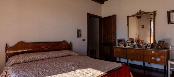 Вилла с 4 спальнями в Леонесса, Италия № 72788 17