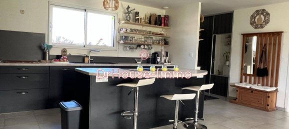 3 bedrooms House in Cussac-Fort-Medoc, France No. 108684 4