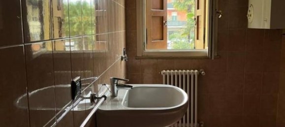 4 rooms Apartment in Modena, Italy No. 154204 32