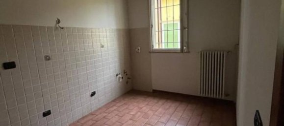 4 rooms Apartment in Modena, Italy No. 154204 15