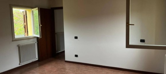 4 rooms Apartment in Modena, Italy No. 154204 47