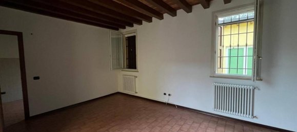 4 rooms Apartment in Modena, Italy No. 154204 5