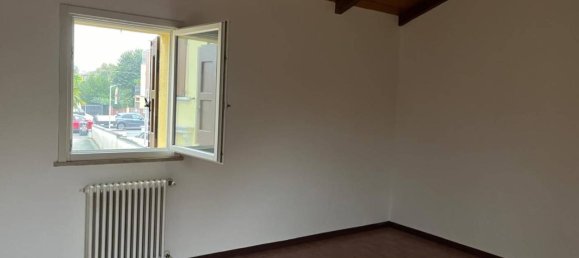 4 rooms Apartment in Modena, Italy No. 154204 41